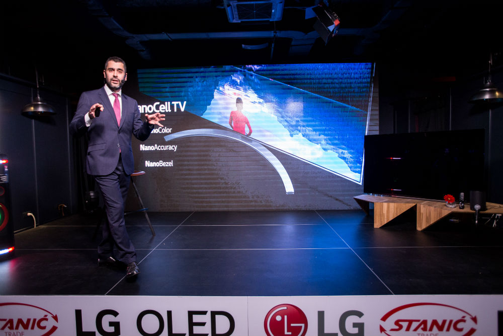 LG OLED Medeja (105)