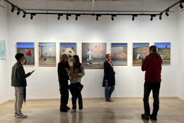 u Galeriji Kninskog muzeja svečano je otvorena grupna izložba radova pod nazivom "ARKA"