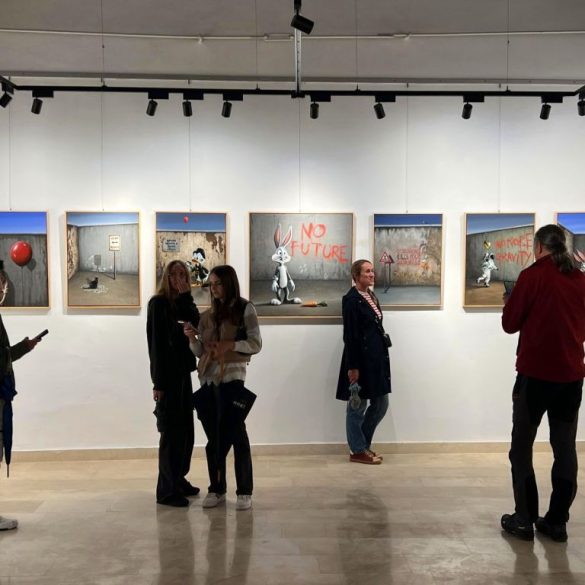 u Galeriji Kninskog muzeja svečano je otvorena grupna izložba radova pod nazivom "ARKA"