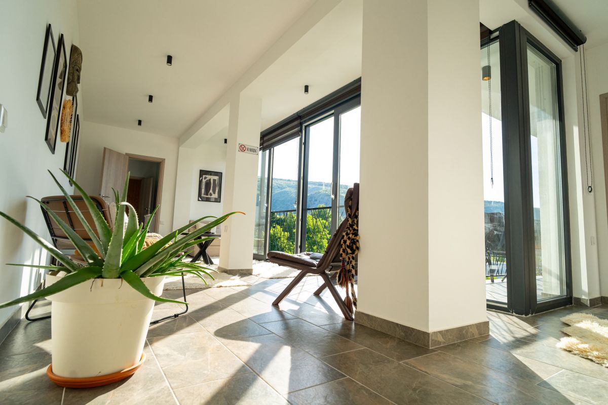 Dream River Escape Mostar i Luxe Waters Retreat