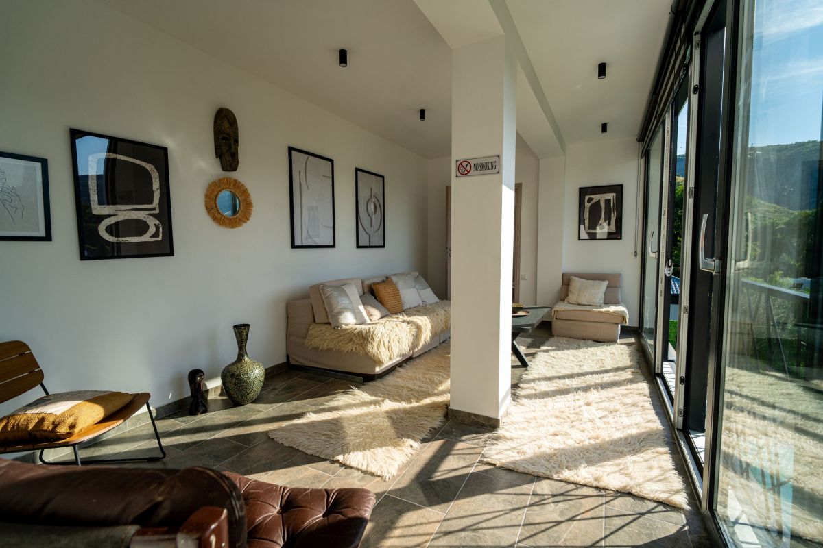 Dream River Escape Mostar i Luxe Waters Retreat