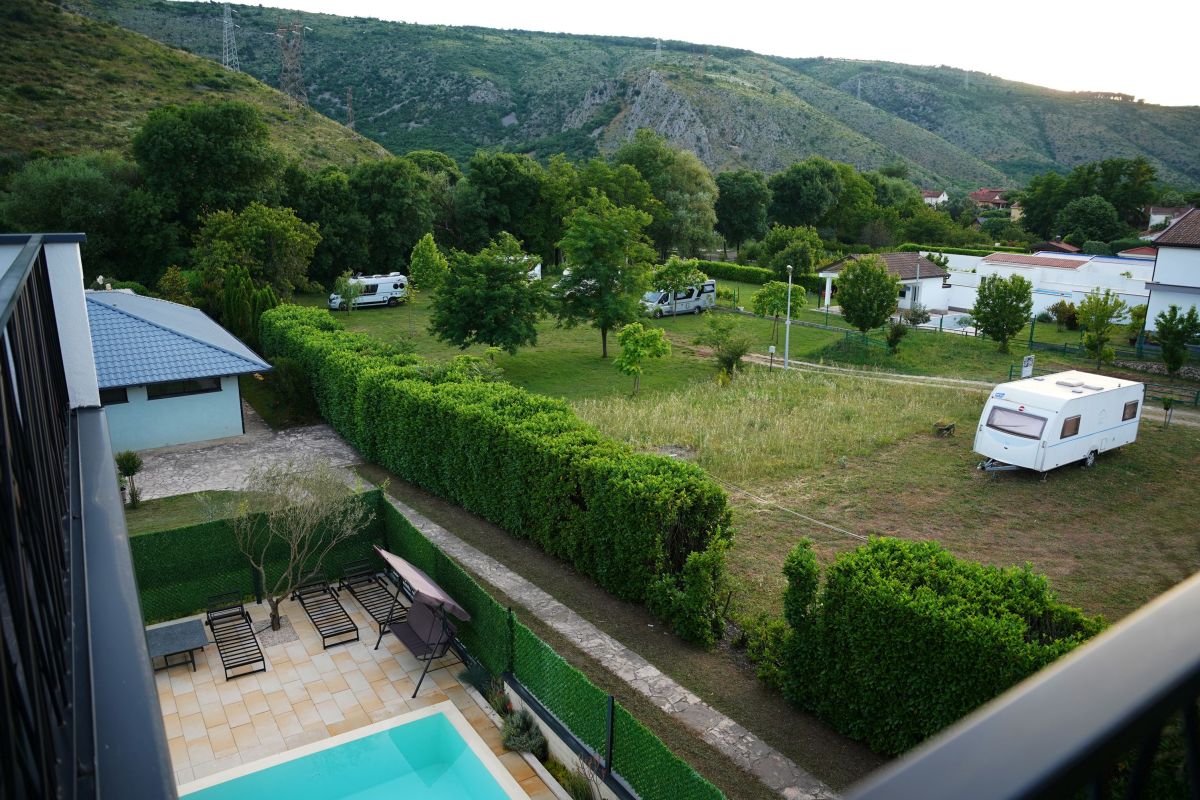 Dream River Escape Mostar i Luxe Waters Retreat