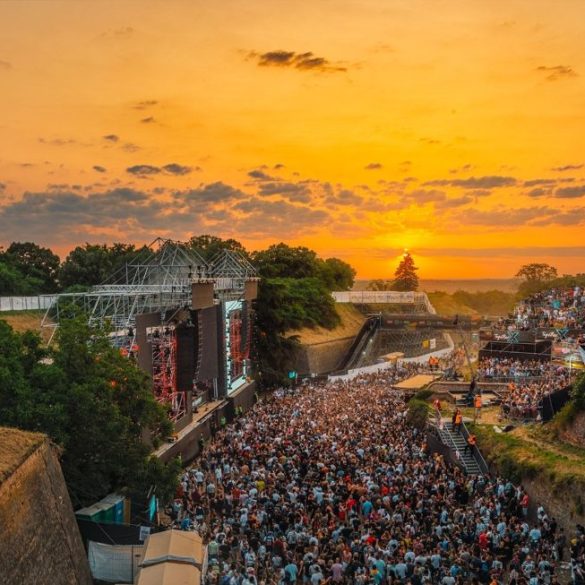 exit festival dance arena