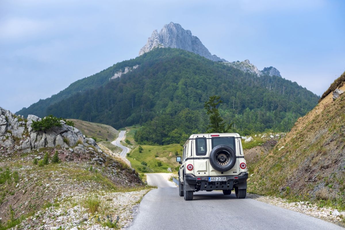 U Bosni i Hercegovini predstavljen automobilski brend INEOS i beskompromisni off-road model GRENADIER