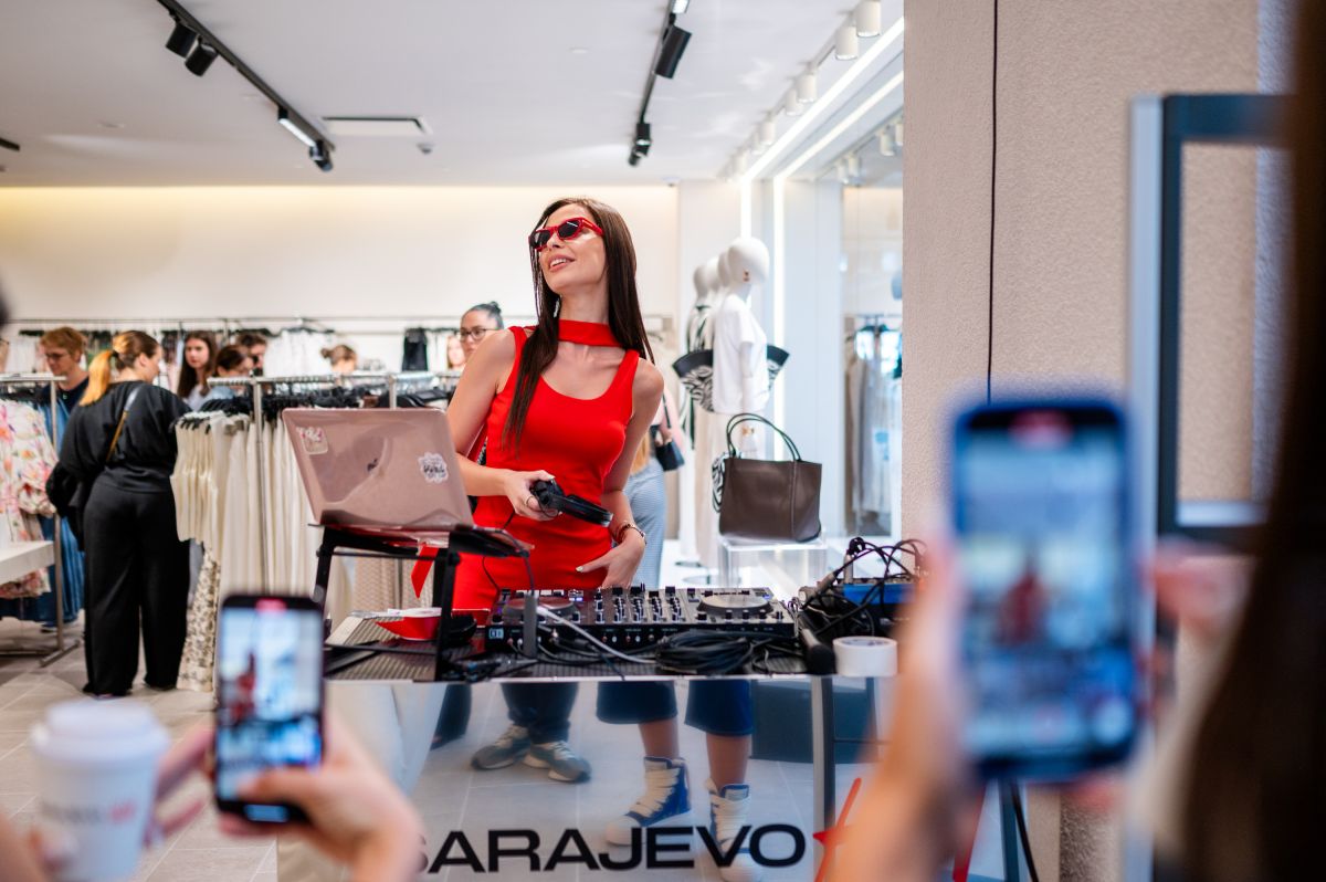 Otvorena je prva H&M prodavnica u Sarajevu