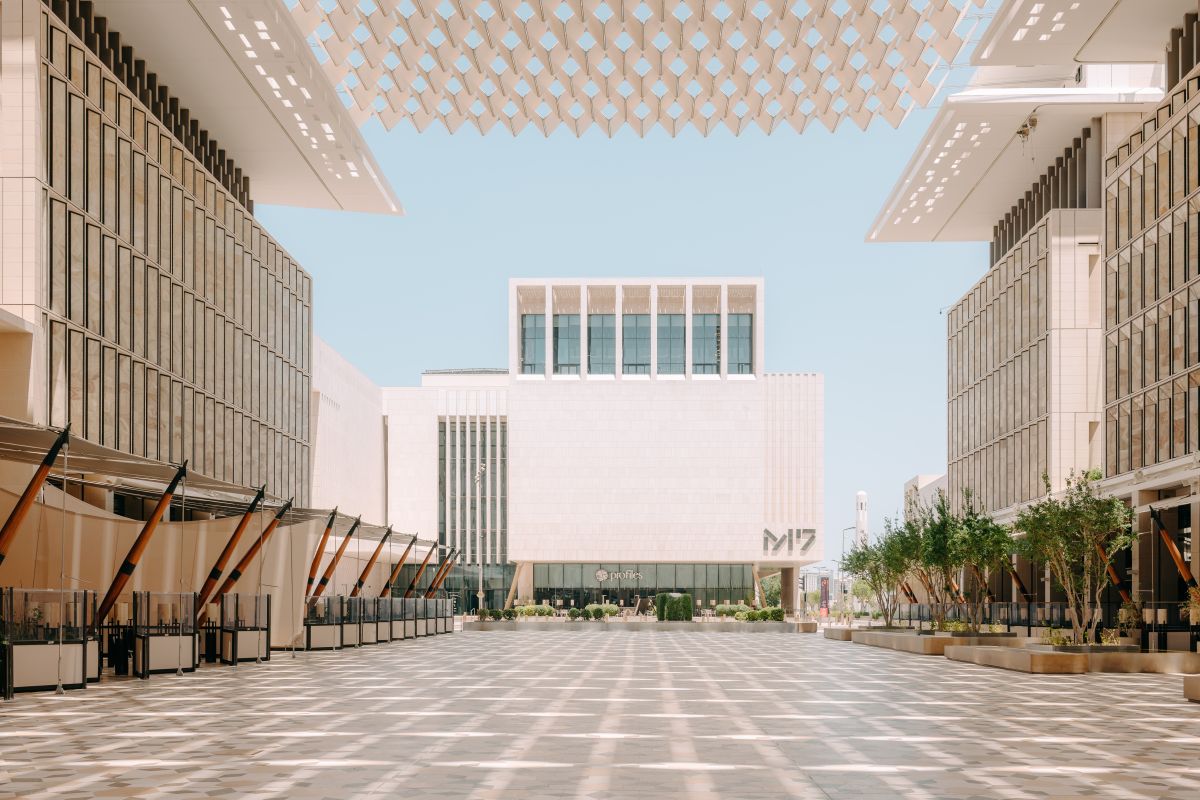 M7_in_Doha_horizontal_Courtesy_of_Art_Basel_HiRes