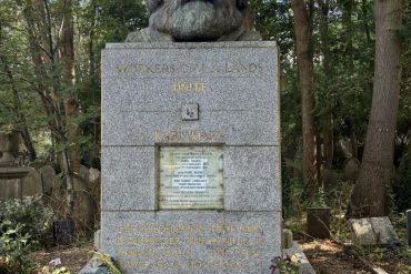 karl marx labubu