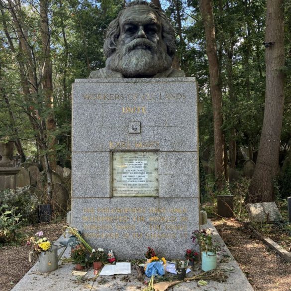 karl marx labubu