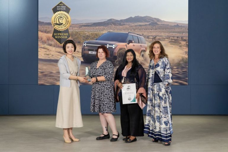 (Image 2) WWCOTY SANTA FE Awards Ceremony