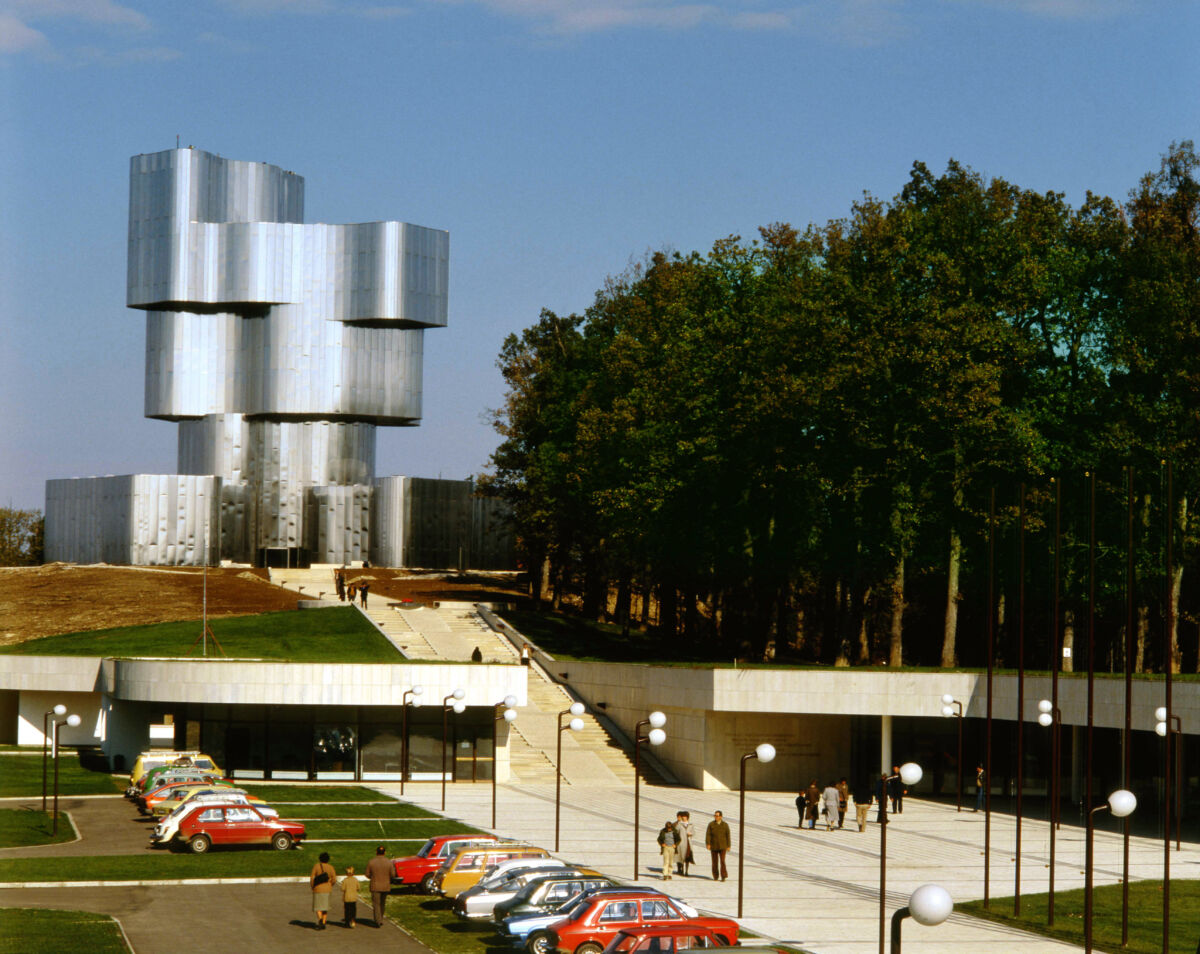 Spomenik na Petrovoj gori - Spomenik ustanku naroda Banije i Korduna, 1981. Foto Arhiv CCN Images
