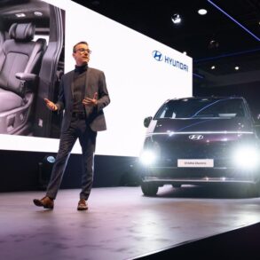 hyundai staria electric