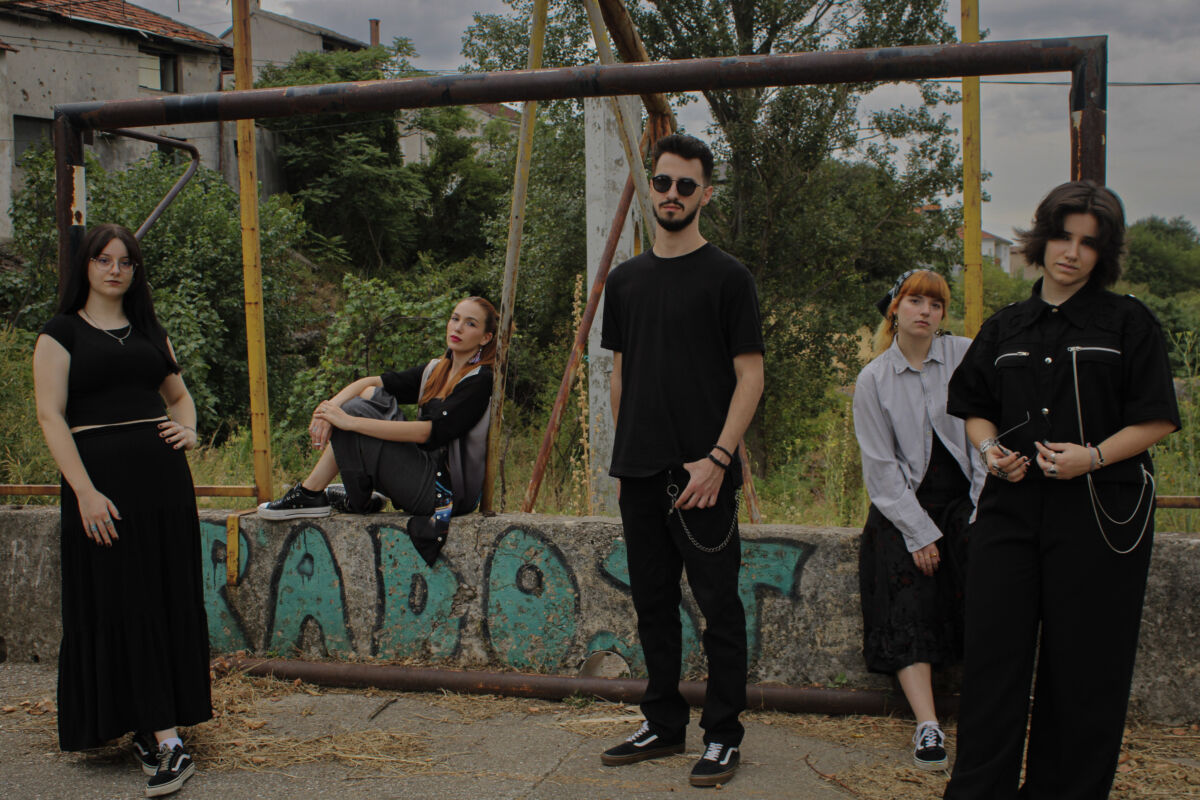 Mostarski alt-rock bend Splesh – članovi Petra Banović, Luna Katarina Karan, Mate Bazina, Vedrana Falak i Darija Matijević