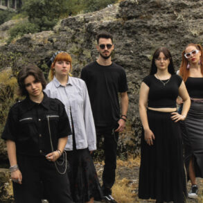 Mostarski alt-rock bend Splesh – članovi Petra Banović, Luna Katarina Karan, Mate Bazina, Vedrana Falak i Darija Matijević