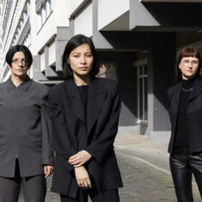 Henrike Naumann, Sung Tieu i kuratorica Kathleen Reinhardt, umjetnice i kustosica Njemačkog paviljona na 61. Međunarodnoj izložbi umjetnosti La Biennale di Venezia 2026 /foto_Victoria Tomaschko