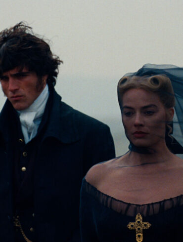 Cathy (Margot Robbie) i Heathcliff (Jacob Elordi) u emocionalnoj konfrontaciji, iz filma Orkanski visovi (2026)