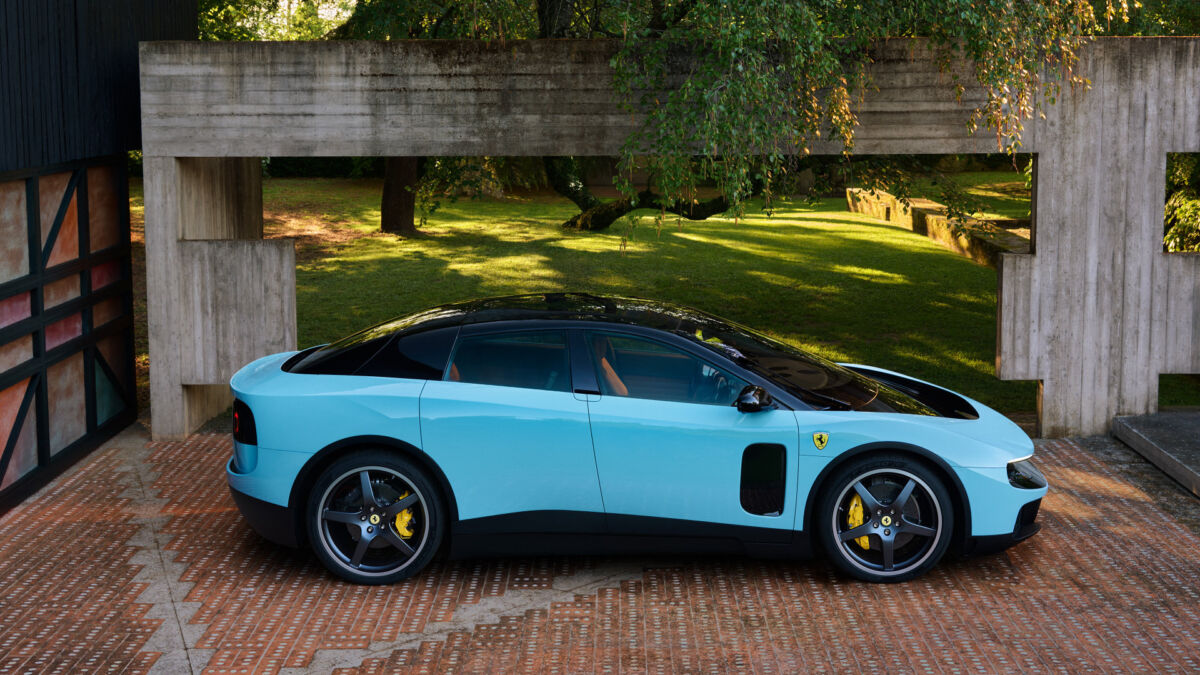 Ferrari predstavio Luce, svoj prvi električni automobil koji su dizajnirali Jony Ive i Marc Newson