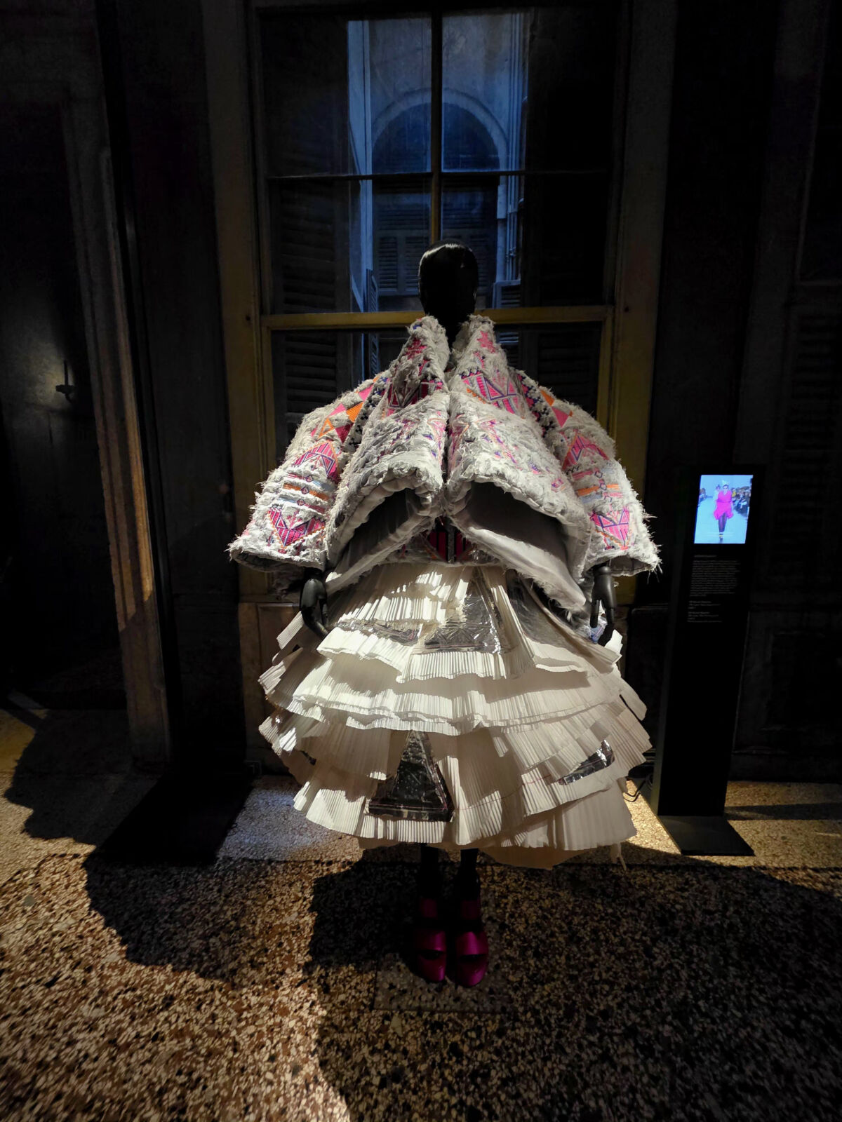 Ayham Hassan kolekcija, palestinski dizajner, Fondazione Dries Van Noten Venecija 2026, foto FBL