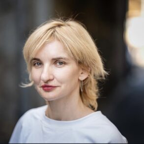 Alona Karavai, ukrajinska kustosica, kulturna radnica i autorica participativnog projekta UNBOXING.