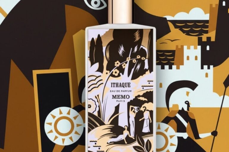 MEMO Ithaque parfem ispred ilustracije trojanskog konja inspirisane grčkom mitologijom