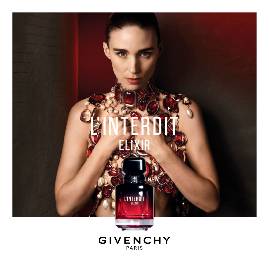 Rooney Mara u kampanji za Givenchy L'Interdit Elixir, u nakitu dizajniranom po narudžbi Givenchyjeve kuće
