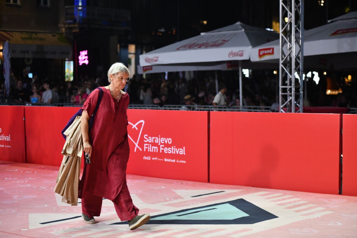 Treći dan 32. Sarajevo Film Festivala donio je nove premijere Takmičarskog programa, susrete s regionalnim filmskim autorima i dvije velike projekcije pod otvorenim nebom.
