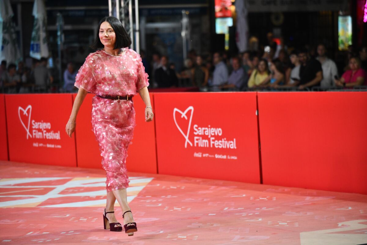 Treći dan 32. Sarajevo Film Festivala donio je nove premijere Takmičarskog programa, susrete s regionalnim filmskim autorima i dvije velike projekcije pod otvorenim nebom.