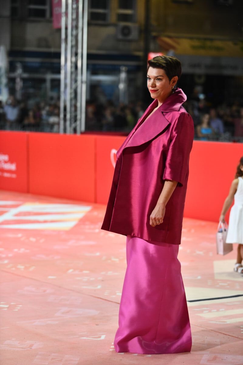 Treći dan 32. Sarajevo Film Festivala donio je nove premijere Takmičarskog programa, susrete s regionalnim filmskim autorima i dvije velike projekcije pod otvorenim nebom.