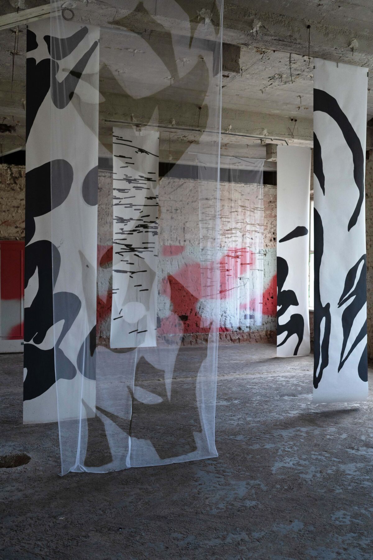 Abstract installation by Luisa Keintzel Lumi
