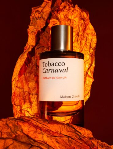 Maison Crivelli Tobacco Carnaval extrait de parfum u toplim amber i narandžastim tonovima