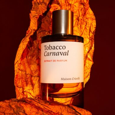 Maison Crivelli Tobacco Carnaval extrait de parfum u toplim amber i narandžastim tonovima